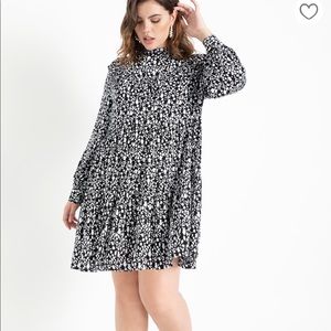 Eloquii Tiered Easy Dress Ruffle Yoke in size 24